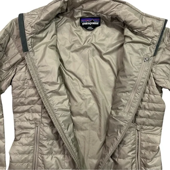 NWOT Patagonia Women's Nano Puff Insulated Jacket size M in Seabird Grey - Picture 7 of 10
